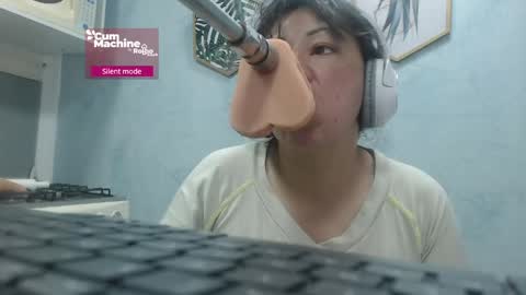 Sucky  online show from April 17, 2026, 12:41 pm