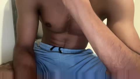 Snapshot of suckmiiiii chatting on February 13, 2025, 6:27 pm Allyours online show from February 13, 2025, 6:27 pm