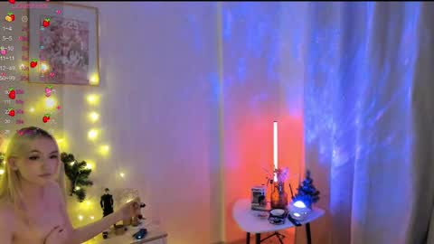 sue_everett online show from December 22, 2024, 6:15 pm