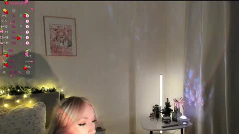 sue_everett online show from December 26, 2024, 3:42 pm