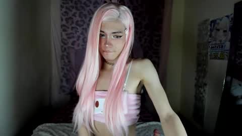 Snapshot of sue_krous chatting on June 10, 2026, 10:14 am sue online show from June 10, 2026, 10:14 am