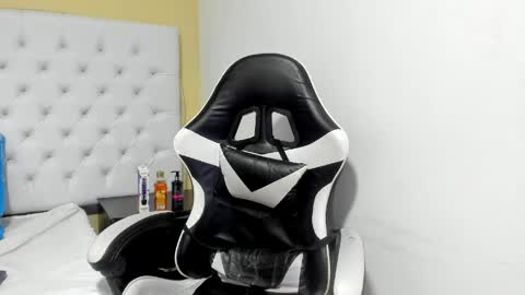 sue_stark online show from May 29, 2026, 3:26 am
