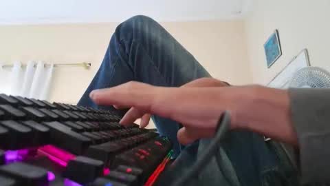 Snapshot of sueliton41 chatting on February 28, 2026, 7:48 pm sueliton41 online show from February 28, 2026, 7:48 pm