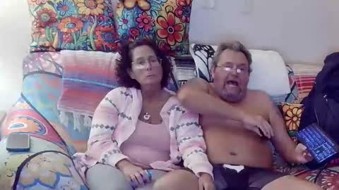 suenixon online show from January 10, 2026, 12:23 am