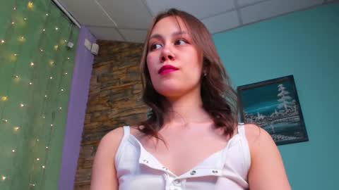 sugar blond online show from March 7, 2025, 2:23 pm