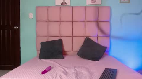 sugar_dollq online show from February 11, 2026, 3:22 am