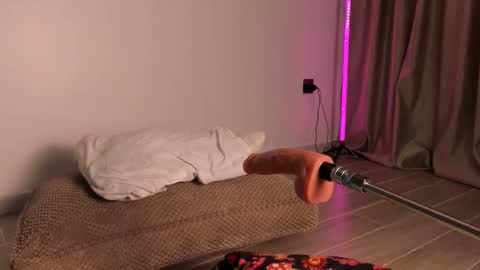 mirie online show from March 8, 2025, 2:19 pm