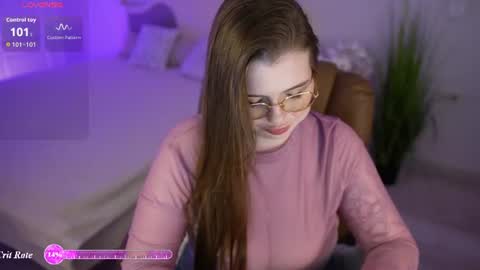 Snapshot of sugarmusee chatting on July 3, 2026, 8:37 pm Mia online show from July 3, 2026, 8:37 pm
