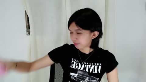 Sugar online show from October 1, 2025, 4:35 pm