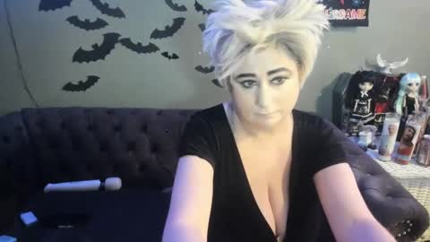 Snapshot of sugary_sweet chatting on March 9, 2025, 4:05 am Sugary online show from March 9, 2025, 4:05 am