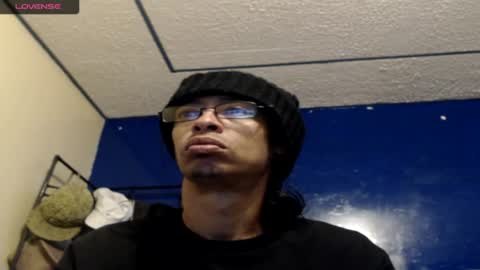 Snapshot of suggabrown_ chatting on July 15, 2026, 11:04 am suggabrown_ online show from July 15, 2026, 11:04 am