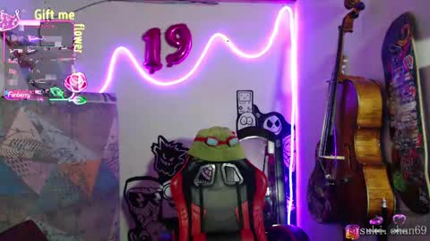 Sukylee online show from September 8, 2025, 3:22 pm