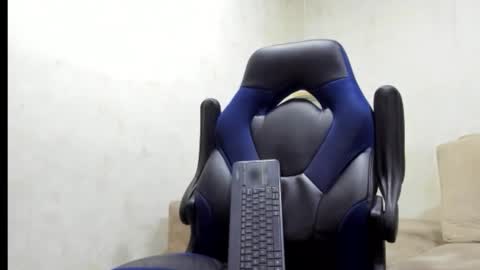 sukuna_hara online show from November 6, 2025, 2:18 pm