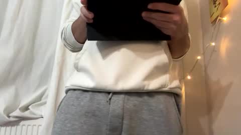 Niko online show from October 25, 2025, 4:35 pm