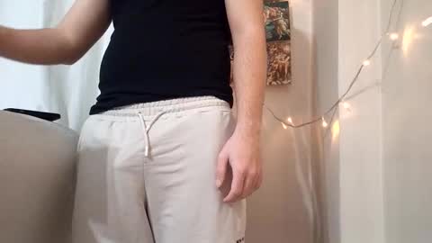 Niko online show from December 4, 2025, 6:38 pm