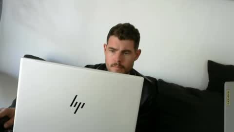 The Sultan online show from September 18, 2025, 4:20 pm