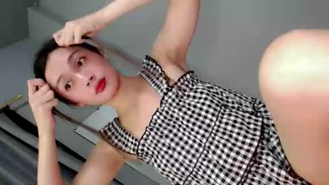 sultrybadbabe online show from November 15, 2025, 1:29 pm