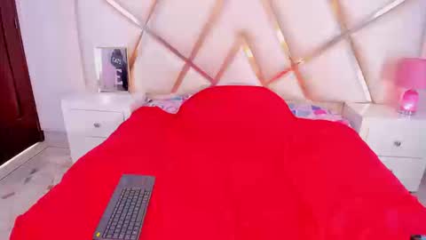 Hot ebony online show from September 24, 2025, 8:23 pm