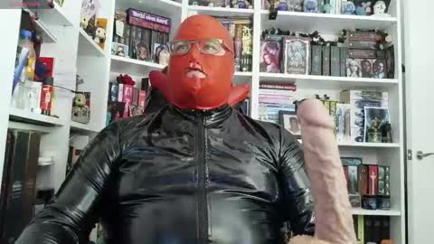 Snapshot of sumisolatex chatting on June 5, 2026, 4:13 pm Sumisolatex online show from June 5, 2026, 4:13 pm