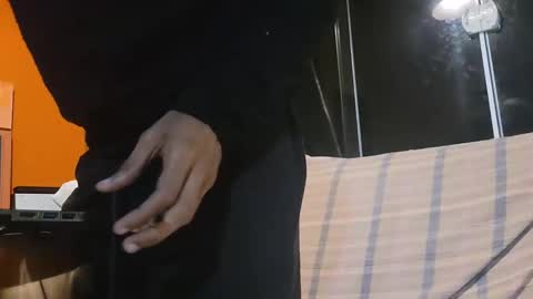 Sumjang and Luksmen online show from November 18, 2025, 2:39 am