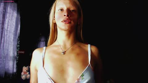 Snapshot of summer__xo chatting on January 26, 2025, 8:45 pm Summer online show from January 26, 2025, 8:45 pm