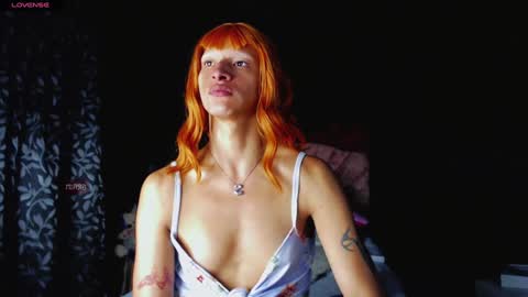 Snapshot of summer__xo chatting on January 31, 2025, 6:24 am Summer online show from January 31, 2025, 6:24 am