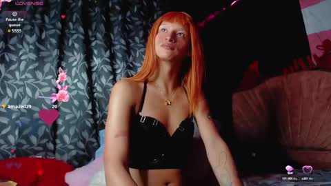 Snapshot of summer__xo chatting on February 23, 2025, 6:17 am Summer online show from February 23, 2025, 6:17 am