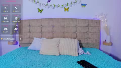 summer_girls01 online show from March 20, 2026, 8:25 pm