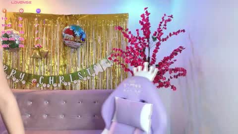 summer_miller online show from December 18, 2025, 11:27 am