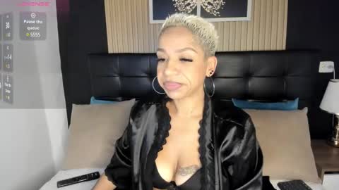 Snapshot of summer_night_ chatting on January 3, 2025, 3:01 pm Summer online show from January 3, 2025, 3:01 pm
