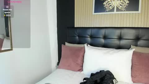 Snapshot of summer_night_ chatting on February 20, 2025, 10:37 am Summer online show from February 20, 2025, 10:37 am