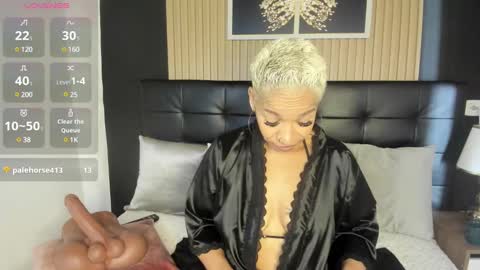 Snapshot of summer_night_ chatting on March 11, 2025, 2:07 pm Summer online show from March 11, 2025, 2:07 pm