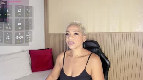 Snapshot of summer_night_ chatting on September 17, 2025, 11:34 am Summer online show from September 17, 2025, 11:34 am