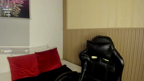 Summer online show from March 6, 2026, 11:28 am