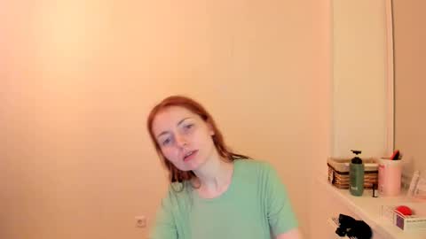 Summer Preston online show from November 26, 2025, 5:25 pm