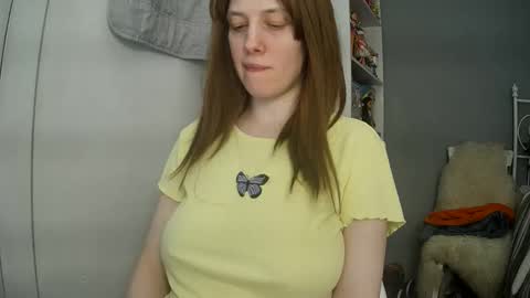 Snapshot of summerbluesky chatting on April 12, 2026, 3:39 pm summerbluesky online show from April 12, 2026, 3:39 pm