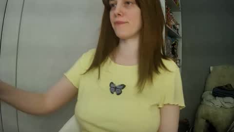 Snapshot of summerbluesky chatting on April 13, 2026, 4:01 pm summerbluesky online show from April 13, 2026, 4:01 pm