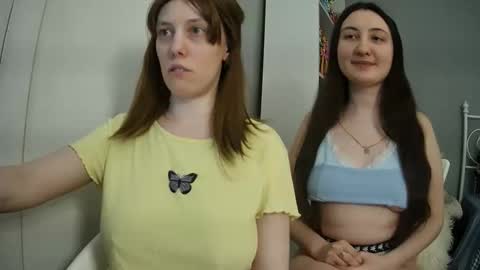 Snapshot of summerbluesky chatting on May 11, 2026, 3:51 pm summerbluesky online show from May 11, 2026, 3:51 pm