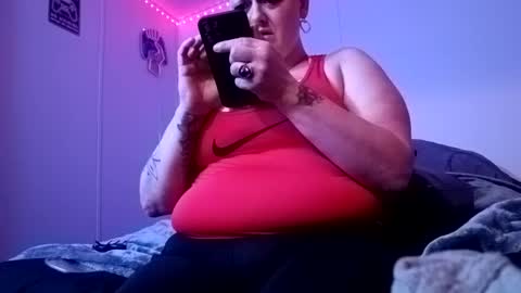 Snapshot of summerdivine69 chatting on February 26, 2025, 9:53 am Summer Divine online show from February 26, 2025, 9:53 am