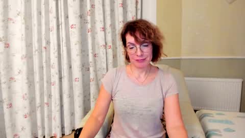 Snapshot of summerliza chatting on January 2, 2025, 5:18 pm summerliza online show from January 2, 2025, 5:18 pm