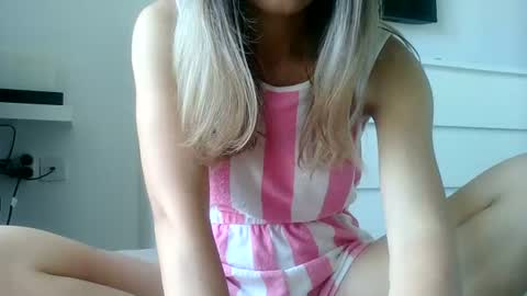 Snapshot of sun0maya chatting on July 11, 2026, 10:07 am sun0maya online show from July 11, 2026, 10:07 am