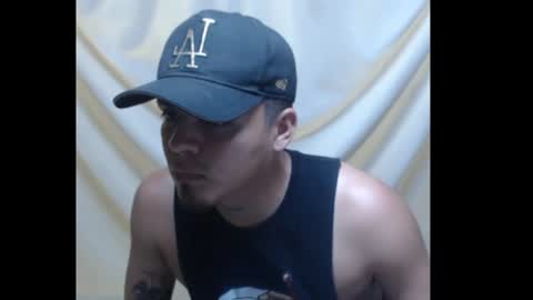 Snapshot of sun_and_shadow chatting on August 2, 2026, 5:17 am sun_and_shadow online show from August 2, 2026, 5:17 am