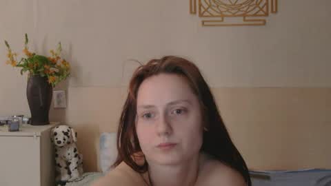 Olivia online show from April 12, 2026, 11:15 am