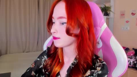 sunflare_ online show from December 15, 2025, 5:39 pm