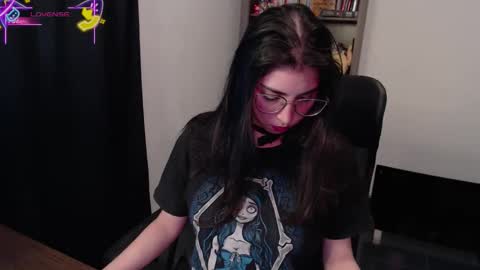 Snapshot of sunflower_uwu chatting on October 9, 2025, 2:15 pm violetta online show from October 9, 2025, 2:15 pm