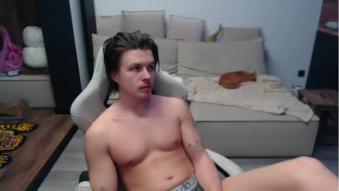 Alice and Sergey online show from February 2, 2026, 4:06 pm