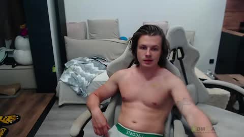 Alice and Sergey online show from June 7, 2026, 6:33 pm