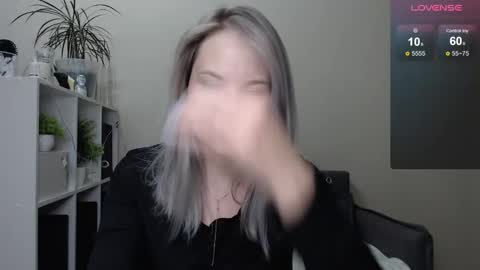 Naomi online show from December 16, 2024, 4:05 pm