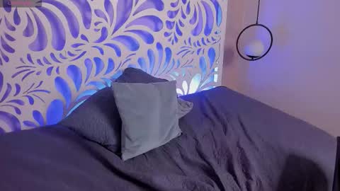 Maya online show from December 5, 2025, 6:44 am