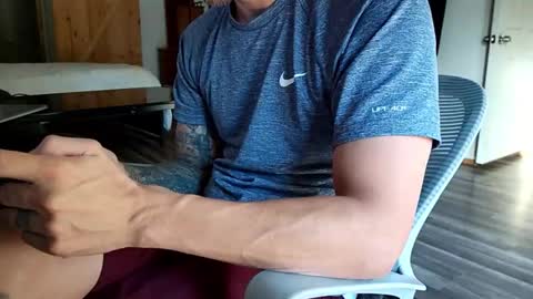 sunny valentine online show from October 24, 2025, 1:07 pm